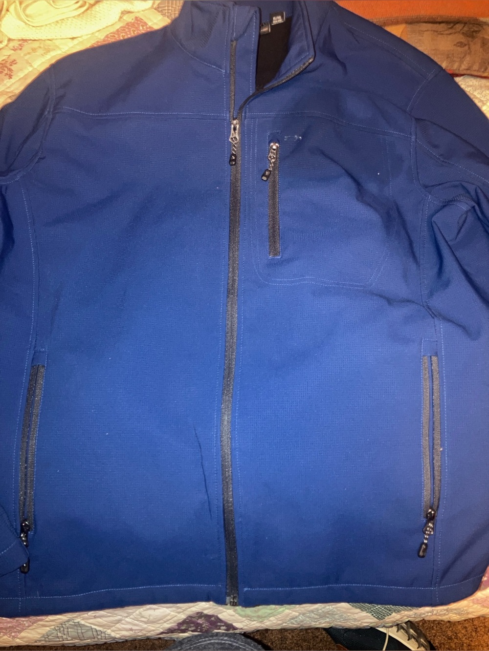 Swiss Gear Men's Blue Softshell Jacket - Zippered Pockets, full zip XL blue